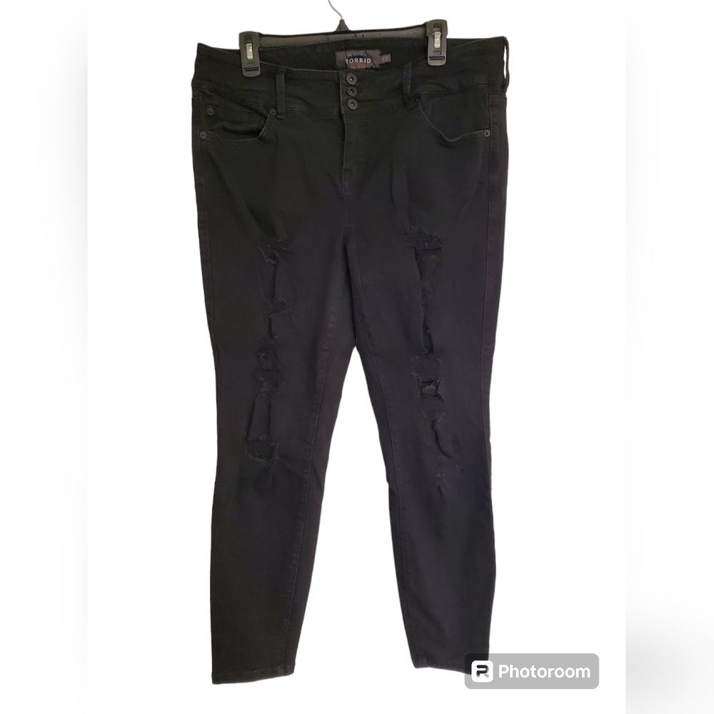 Women's Torrid Black Distressed Jegging Jeans | Size 18R
